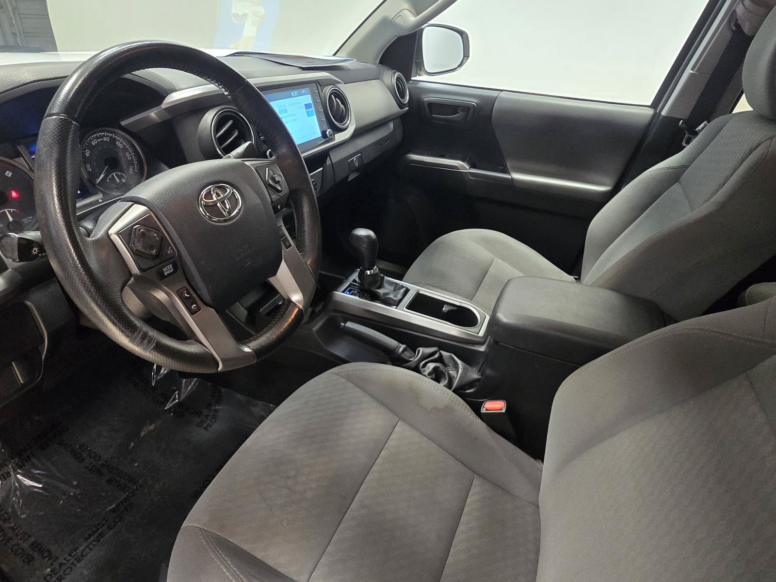 Used 2020 Toyota Tacoma SR5 RWD image 20