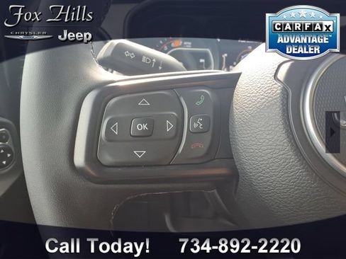 Used 2025 Jeep Wrangler Unlimited Sport AWD/4WD image 17