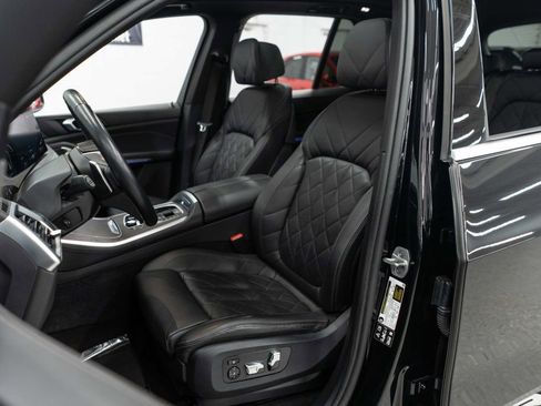 Used 2024 BMW X5 xDrive40i w/ Premium Package image 9