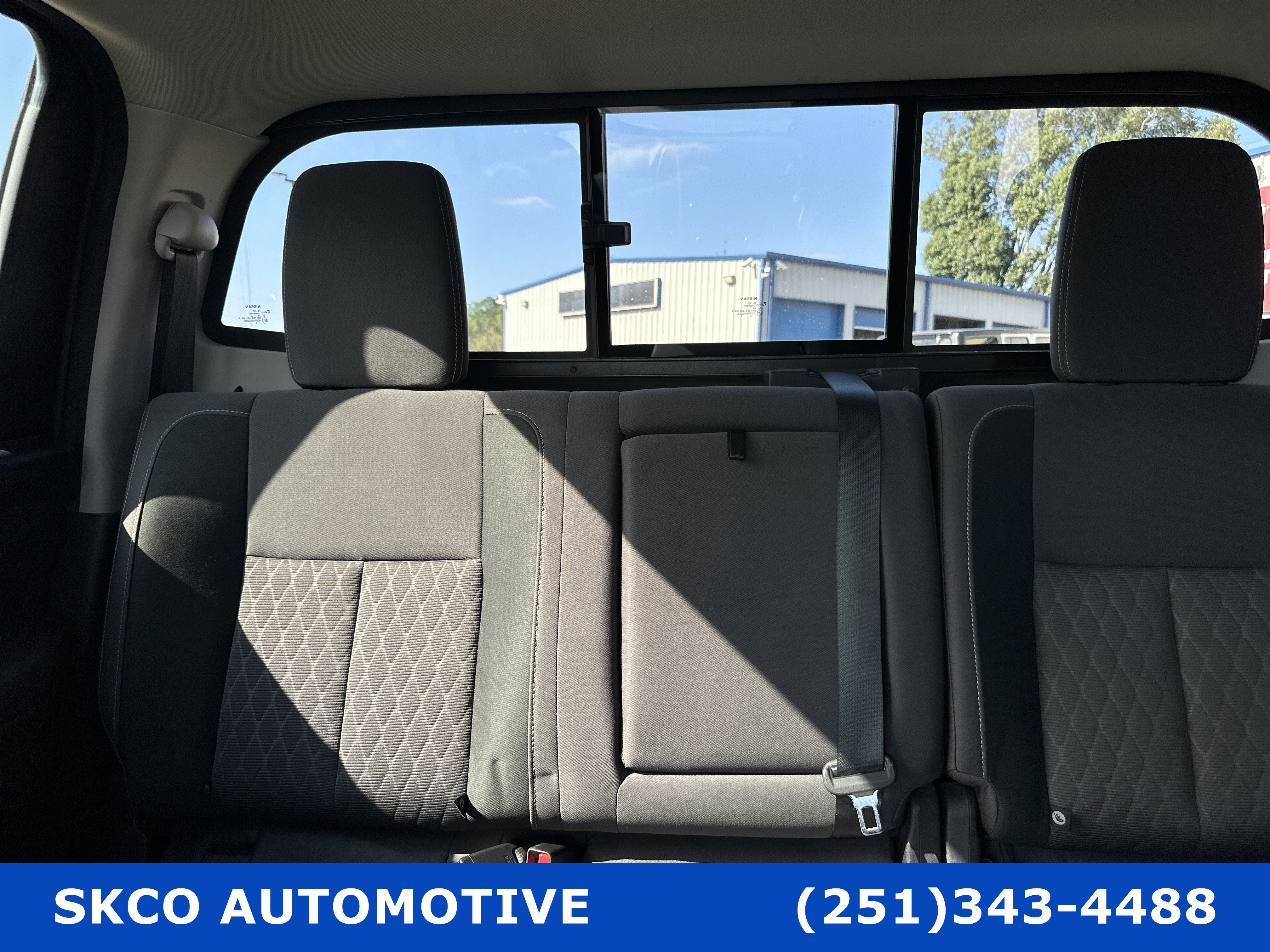 Used 2022 Nissan Titan SV RWD image 27