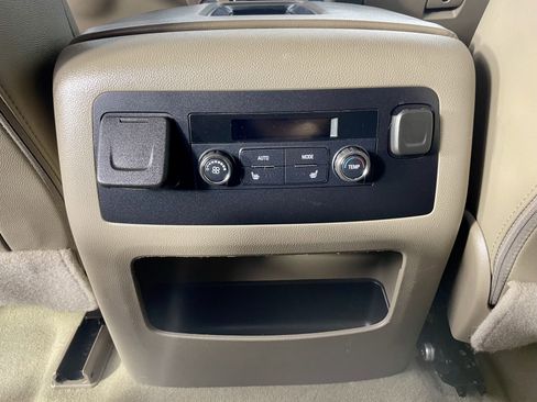 Used 2018 GMC Yukon SLT w/ HD Trailering Package RWD image 24