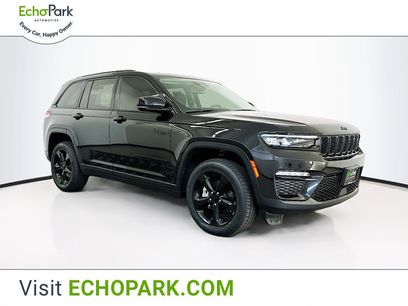Used 2023 Jeep Grand Cherokee Limited w/ Black Appearance Package