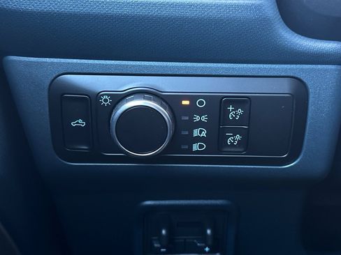 New 2025 Ford Maverick XLT w/ XLT Luxury Package image 25