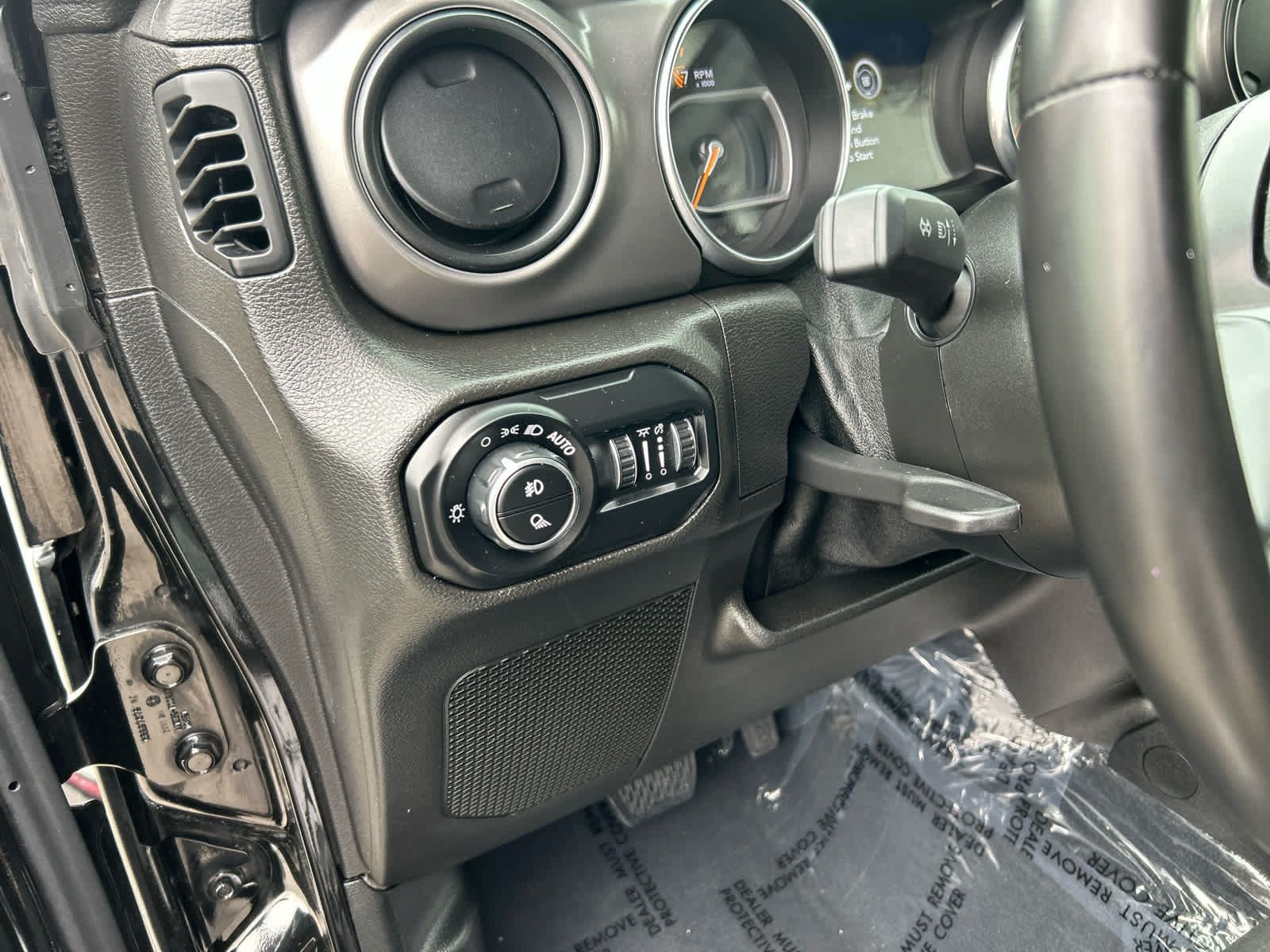 Used 2021 Jeep Gladiator Sport AWD/4WD image 10