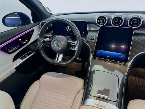 Used 2023 Mercedes-Benz GLC 300 w/ AMG Line image 17