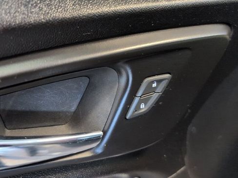 Used 2023 Chevrolet Malibu LT FWD image 16