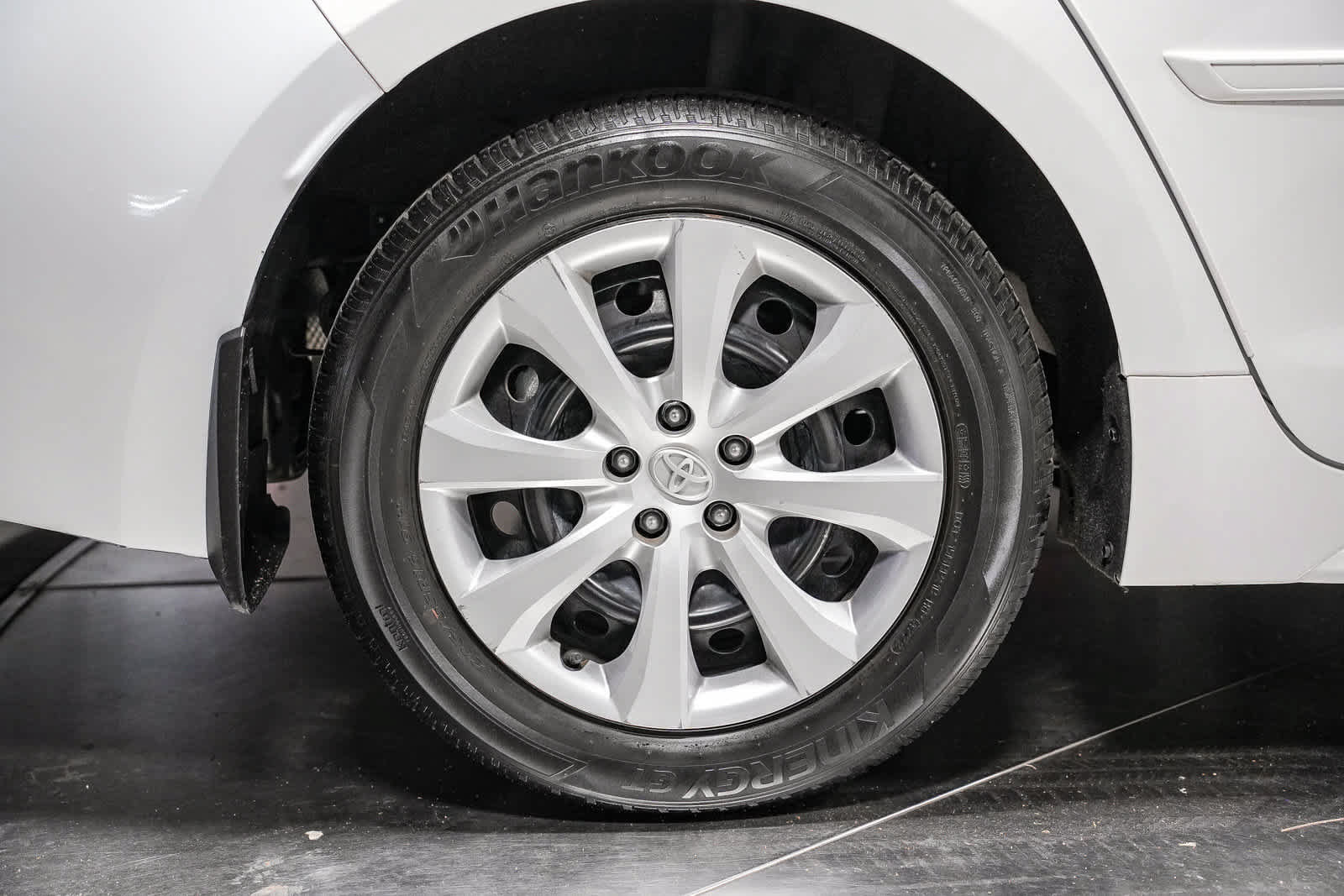 Certified 2024 Toyota Corolla LE FWD image 7