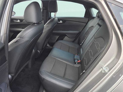 Used 2022 Kia Forte GT-Line FWD image 11