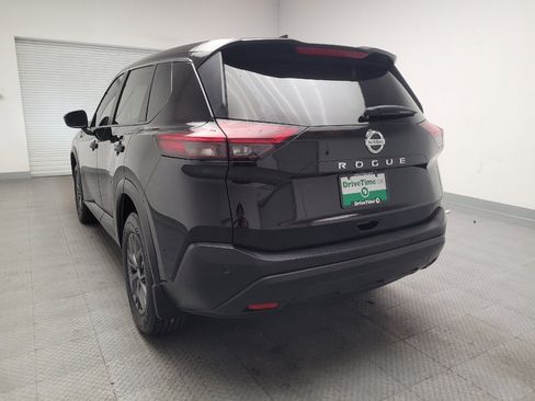Used 2021 Nissan Rogue S image 6