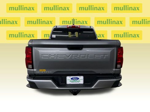 Used 2024 Chevrolet Colorado LT w/ LT Convenience Package RWD image 7