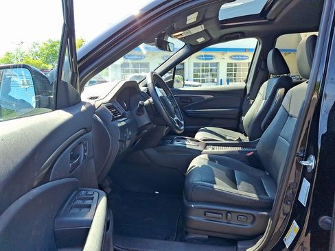 Used 2023 Honda Passport EX-L image 16