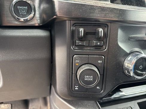 Used 2024 Ford F350 Lariat w/ Black Appearance Package image 30