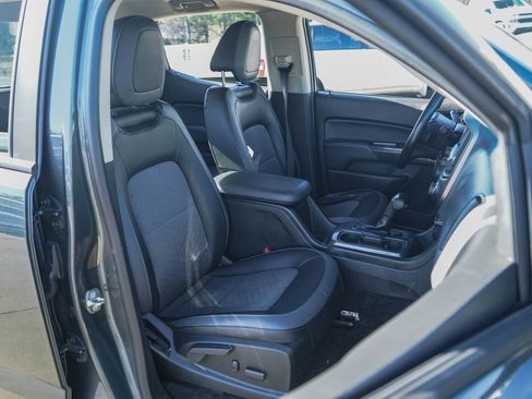 Used 2016 Chevrolet Colorado Z71 image 11