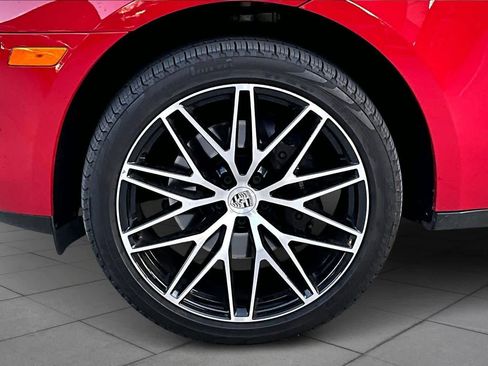 Used 2022 Porsche Macan image 10