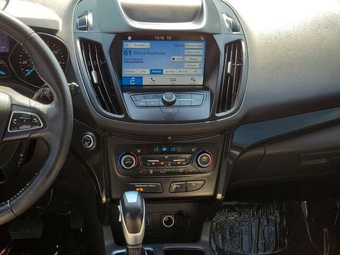 Used 2019 Ford Escape SEL AWD/4WD image 22