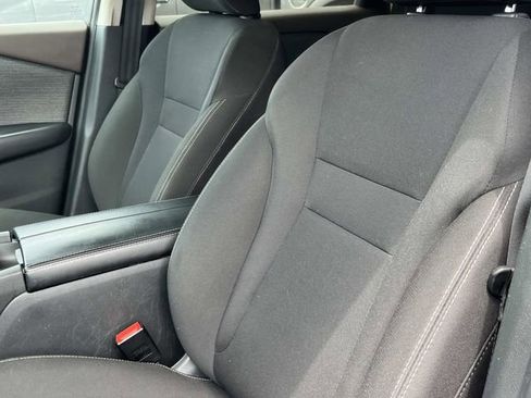 Used 2023 Nissan Rogue S AWD/4WD image 32