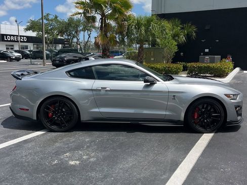Used 2022 Ford Mustang Shelby GT500 RWD image 8