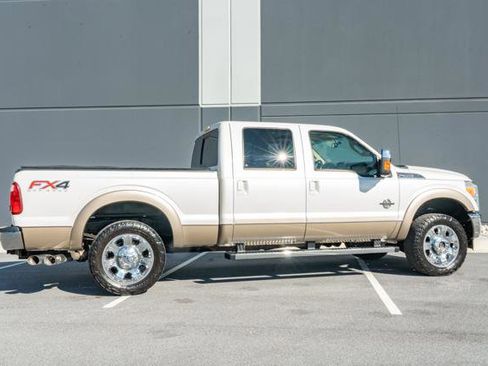 Used 2014 Ford F250 Lariat w/ Lariat Ultimate Package image 10