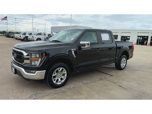 Used 2023 Ford F150 XLT RWD image 4