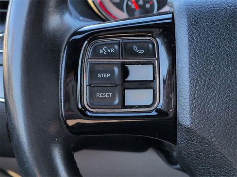 Certified 2019 Dodge Grand Caravan SXT image 25