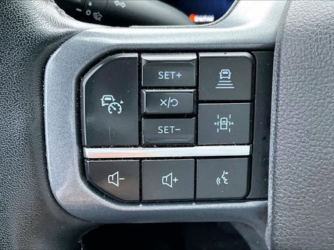 Used 2023 Ford F250 Lariat w/ Lariat Ultimate Package AWD/4WD image 21