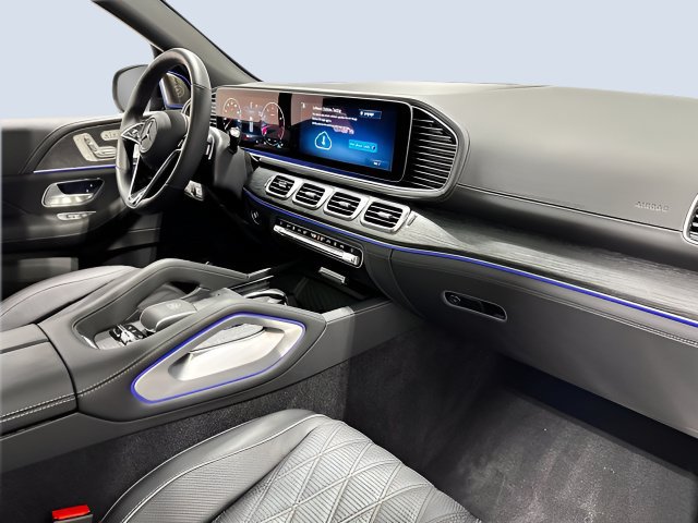 Used 2026 Mercedes-Benz Maybach GLS 600 4MATIC image 11