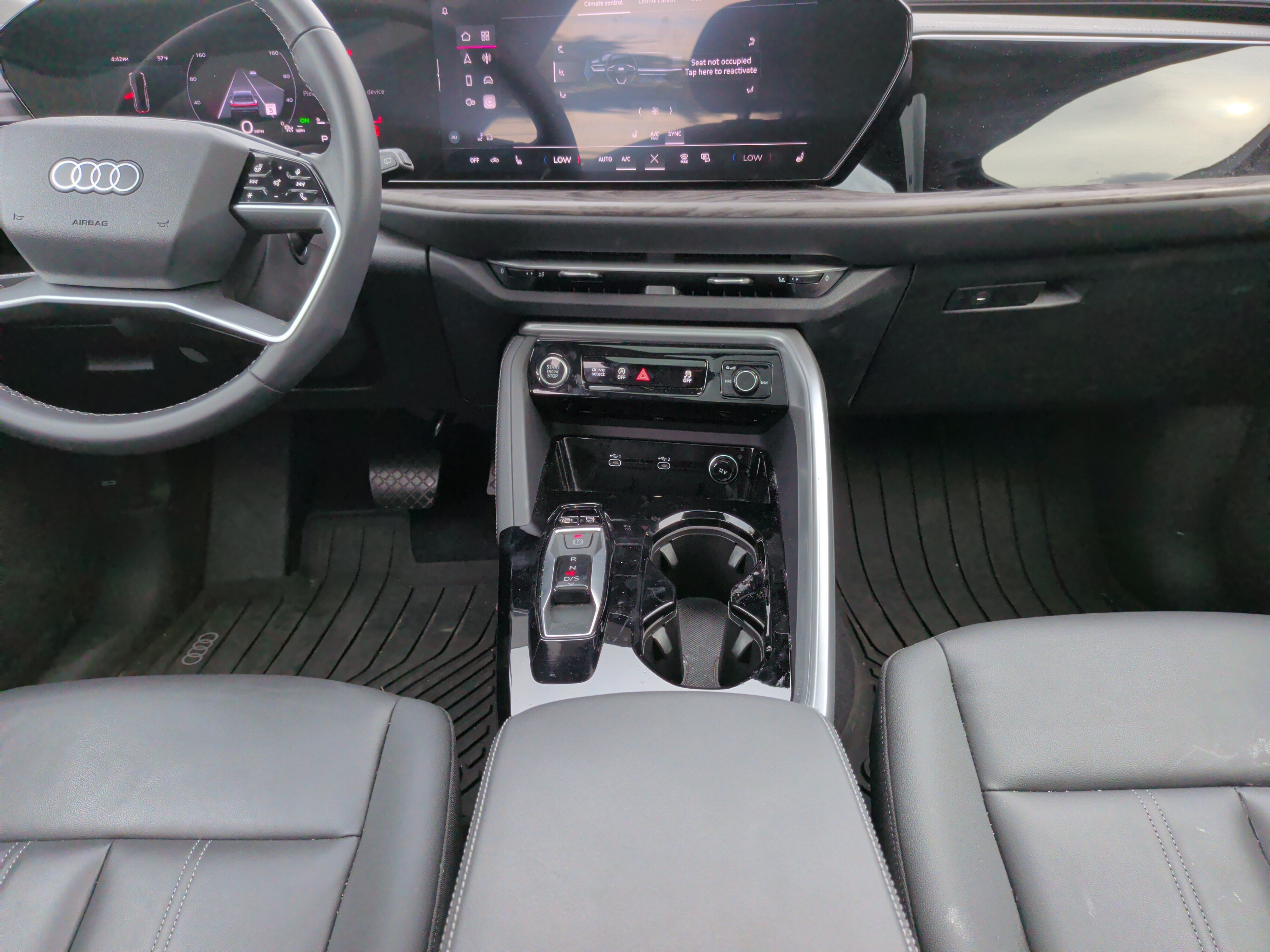 Used 2025 Audi Q5 Premium w/ Convenience Package AWD/4WD image 31