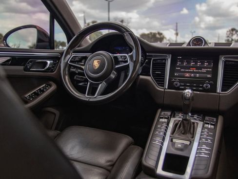 Used 2017 Porsche Macan S AWD/4WD image 40
