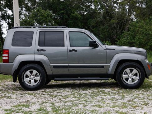 Used 2012 Jeep Liberty Sport w/ Popular Equipment Group AWD/4WD image 13