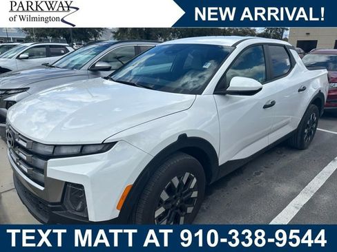 Used 2025 Hyundai Santa Cruz SE image 1