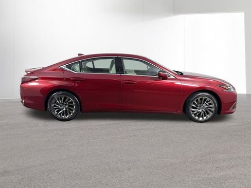 Certified 2025 Lexus ES 300h Ultra Luxury image 39