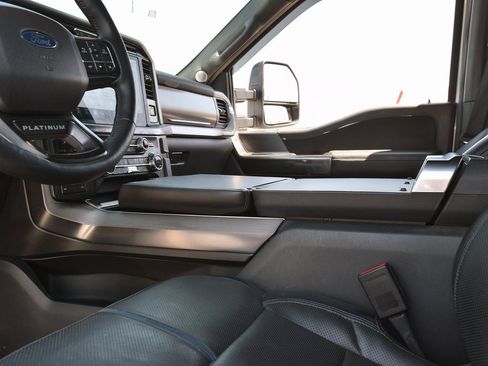 Used 2024 Ford F150 Platinum w/ Equipment Group 702A High image 24