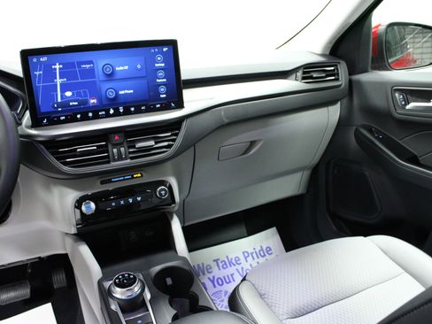 New 2026 Ford Escape SE image 19