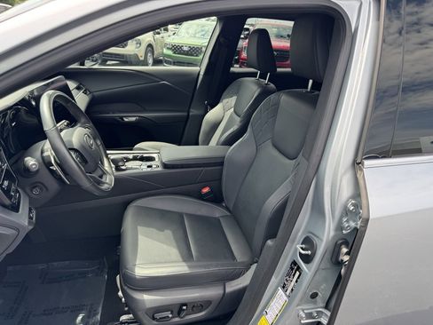 Used 2023 Lexus RX 350 Premium image 19