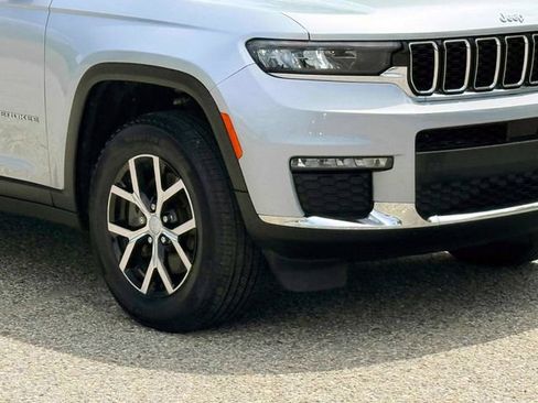 Used 2024 Jeep Grand Cherokee L Limited AWD/4WD image 10