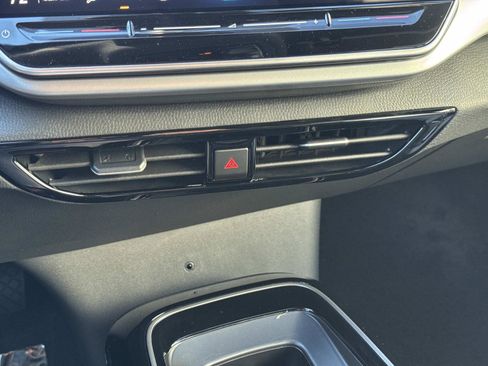 New 2026 Volkswagen ID.4 Pro image 25