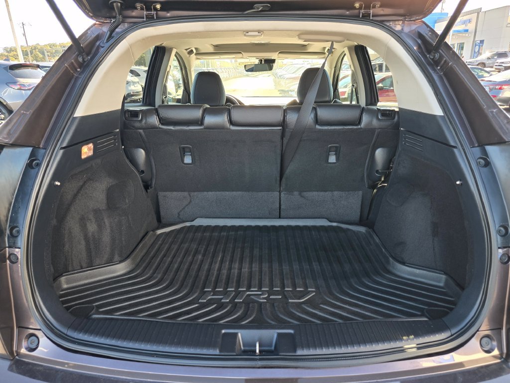 Used 2019 Honda HR-V Touring image 13