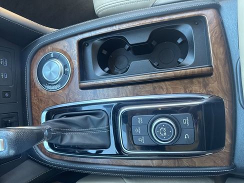 Used 2023 Nissan Armada SL w/ Cargo Package image 28