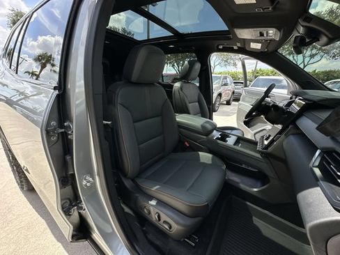 Certified 2024 GMC Acadia AT4 w/ Luxury Package AWD/4WD image 34