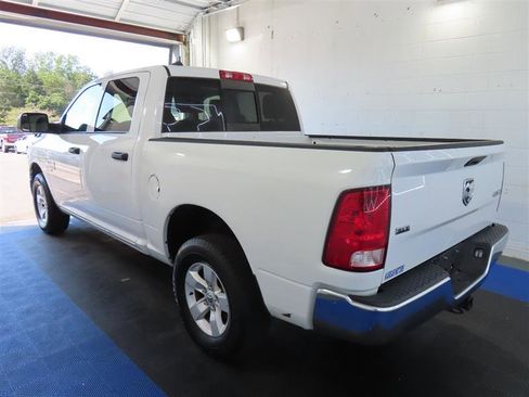 Used 2023 RAM 1500 Classic SLT w/ Trailer & Traction Group AWD/4WD image 4