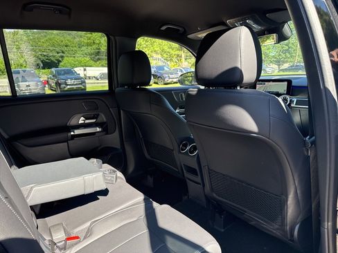 New 2025 Mercedes-Benz GLB 250 4MATIC image 22