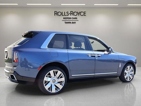 New 2026 Rolls-Royce Cullinan image 2