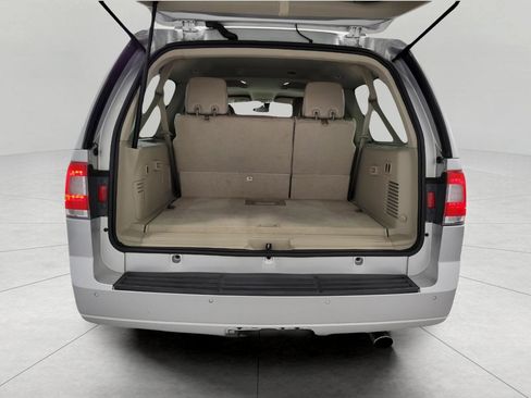 Used 2015 Lincoln Navigator L 4WD image 15