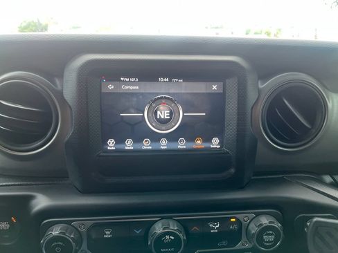 Used 2023 Jeep Wrangler Sport AWD/4WD image 20
