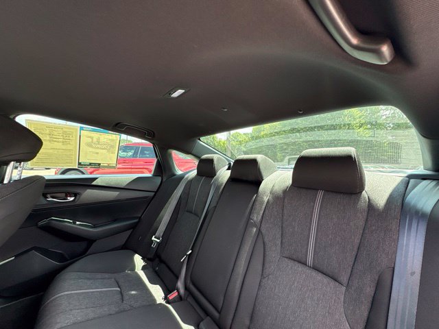 Used 2025 Honda Accord Sport image 29