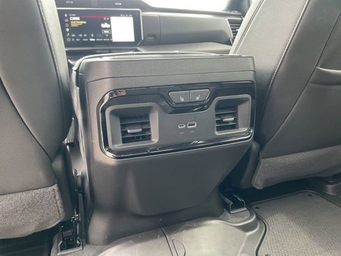Used 2026 GMC Sierra 1500 AT4 w/ AT4 Premium Package AWD/4WD image 40