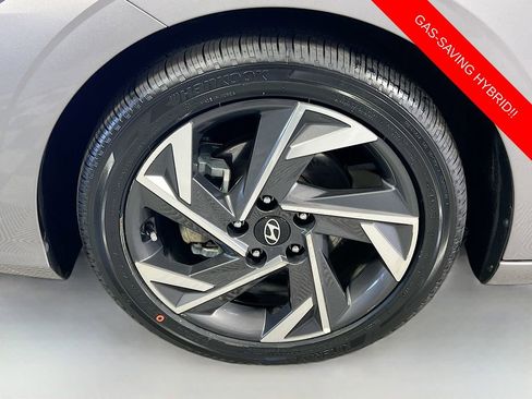 Used 2024 Hyundai Elantra Limited FWD image 32