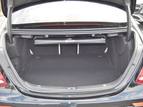 Used 2020 Mercedes-Benz E 350 4MATIC image 16