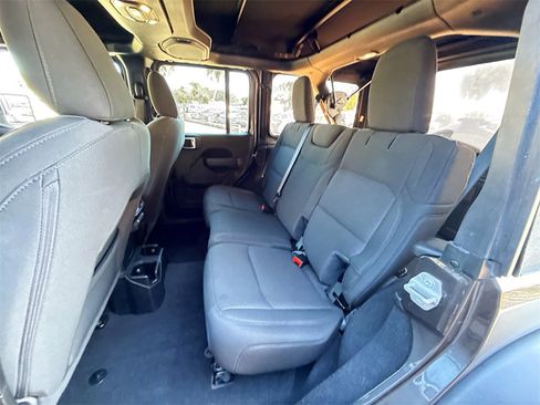 Used 2021 Jeep Wrangler Unlimited Sport image 26