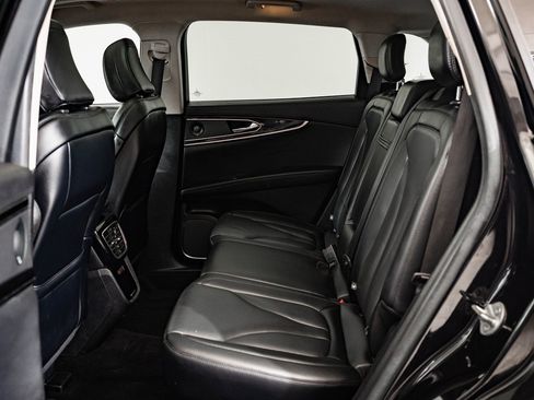 Used 2022 Lincoln Nautilus Reserve w/ Equipment Group 201A image 37